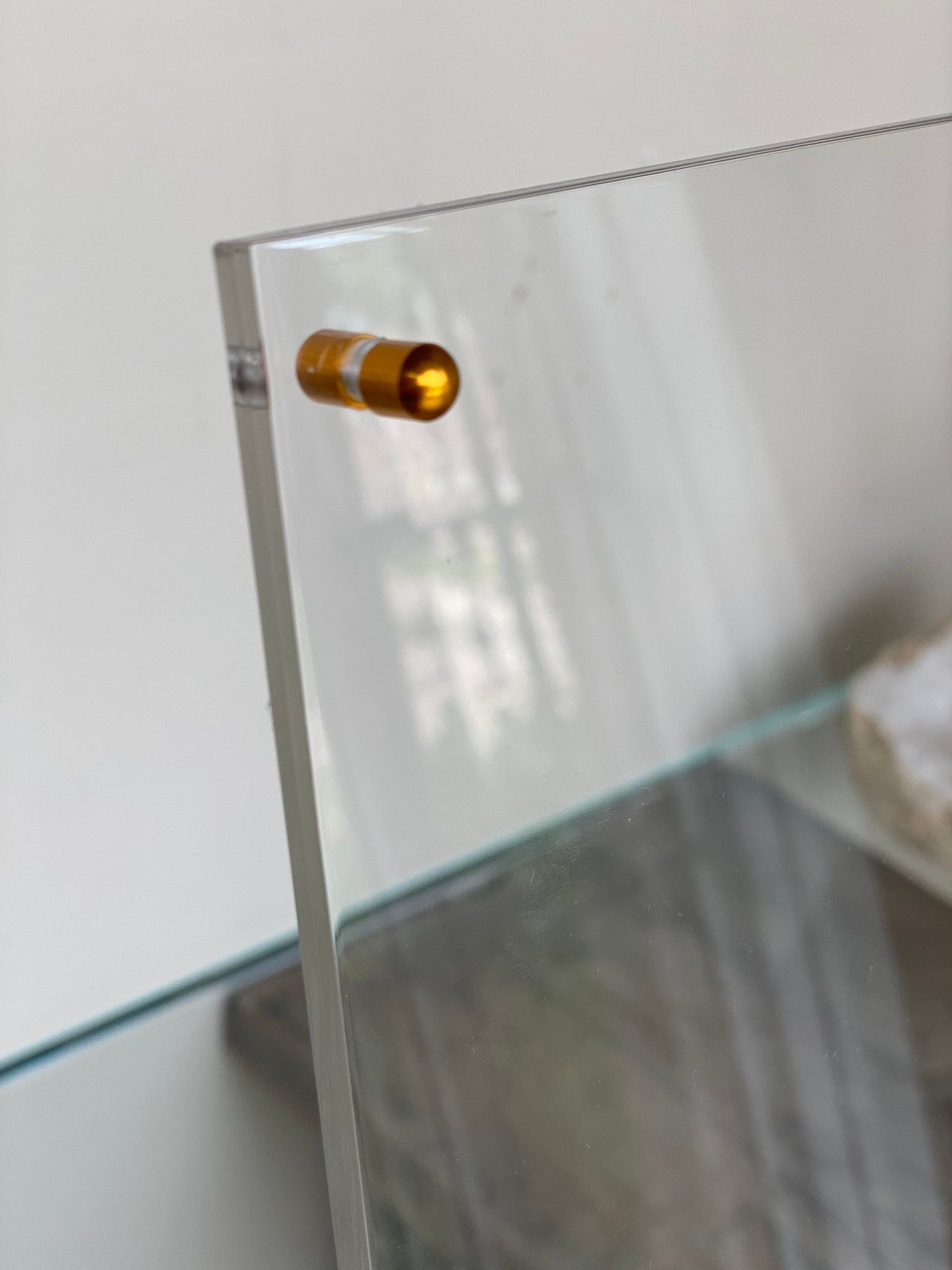 Acrylic Table Top Picture Frame 7x9: Diploma Display