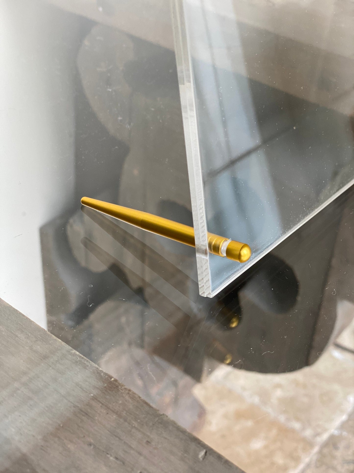 Acrylic Table Top Picture Frame 7x9: Diploma Display