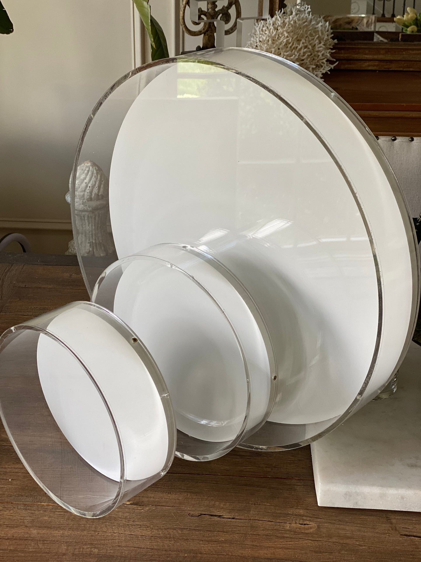 Clear Acrylic Circle Frame: Custom Sizes, Modern Plate with PVC Back